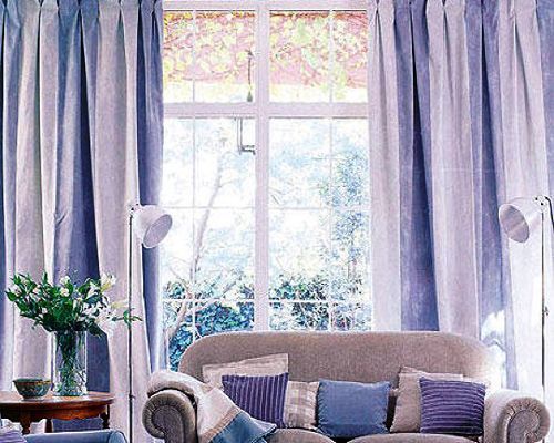 Cortinas plegadas largas