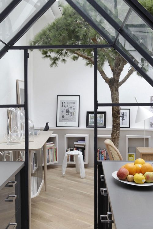 Vista desde el interior de la cocina, loft Rue Voltaire