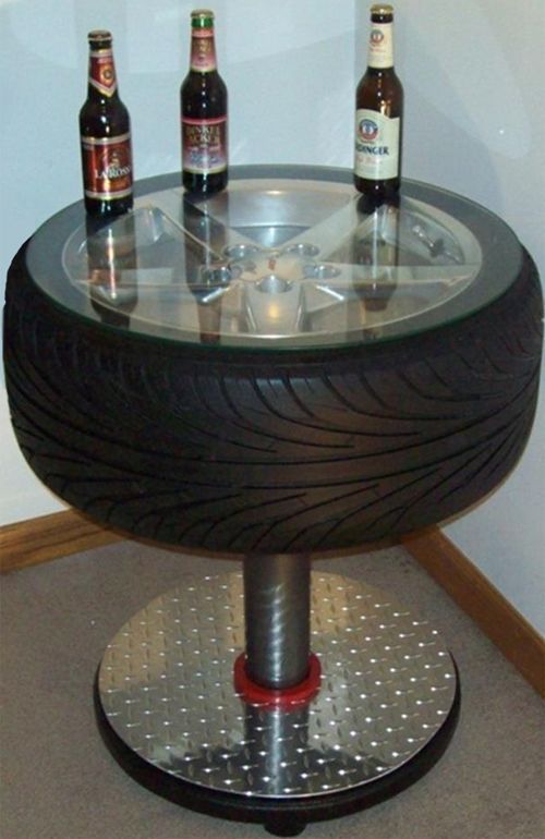 Mesita Bar hecha con un neumático