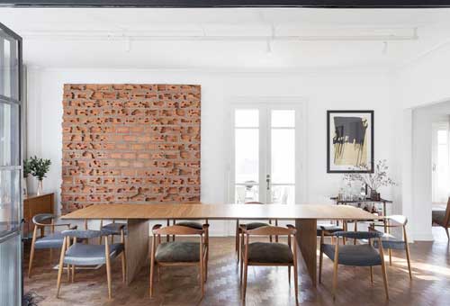 Apartamento modernista en Sao Paulo. Comedor